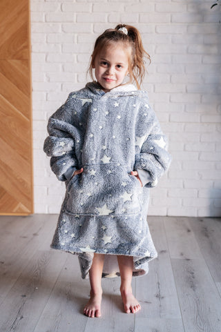 Kids Oversized Hoodie Blanket in Grey Stars