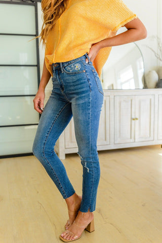 Hi-waisted Dandelion Embroidery Skinny - Crazy Daisy Boutique