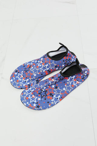 MMshoes On The Shore Water Shoes in Navy - Crazy Daisy Boutique