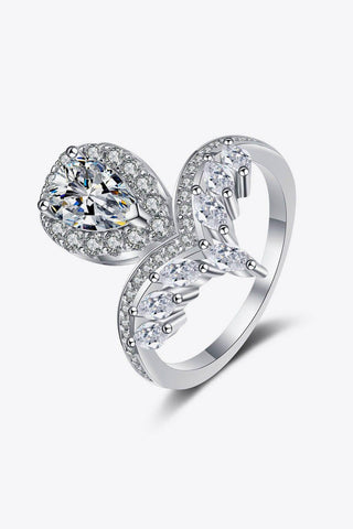 Stand Out Moissanite Ring - Crazy Daisy Boutique