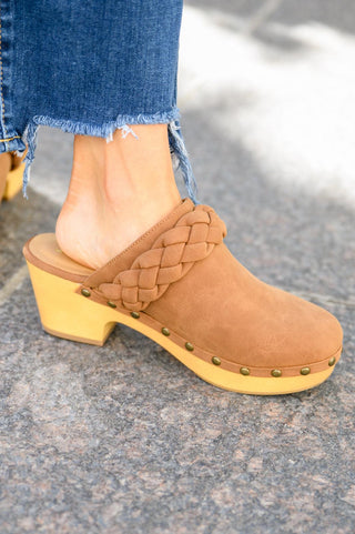 Taylor Braided Clogs In Brown - Crazy Daisy Boutique