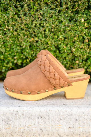 Taylor Braided Clogs In Brown - Crazy Daisy Boutique