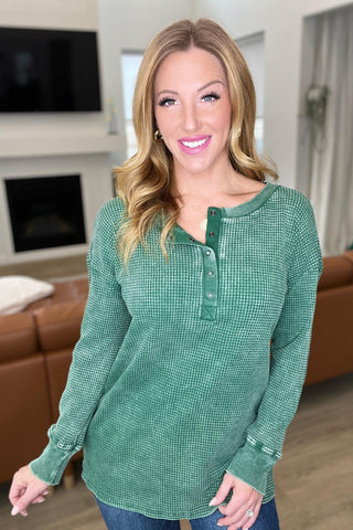 Mineral Wash Baby Waffle Henley in Dark Green - Crazy Daisy Boutique
